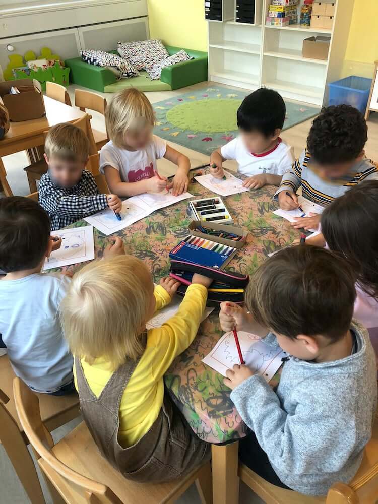 wir malen - Kinderkrippe + Waldkinderkrippe Blüemli in Zürich