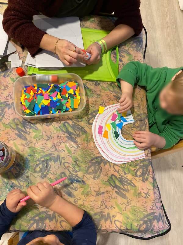 regenbogen basteln kinderkrippe und waldkinderkrippe blueemli in zuerich witikon