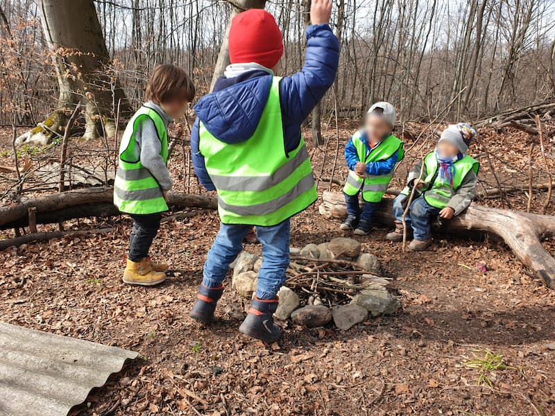 unsere feuerstelle kinderkrippe und wald kinderkrippe blueemli in zuerich witikon