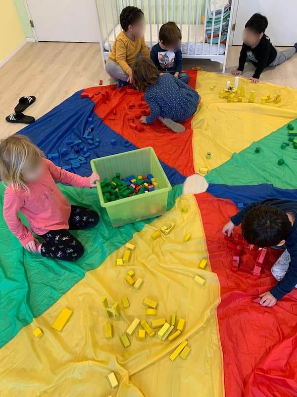 farben sortieren lernen kinderkrippe und waldkinderkrippe blueemli in zuerich witikon