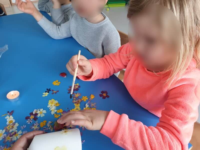 kerze dekorieren kinderkrippe und waldkinderkrippe blueemli in zuerich witikon