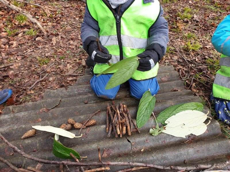 schiffe basteln mit naturmaterialien kinderkrippe und waldkinderkrippe blueemli in zuerich witikon