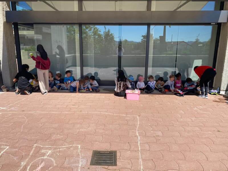 zvieri im schatten kinderbetreuung blueemli kinderkrippe und waldkinderkrippe