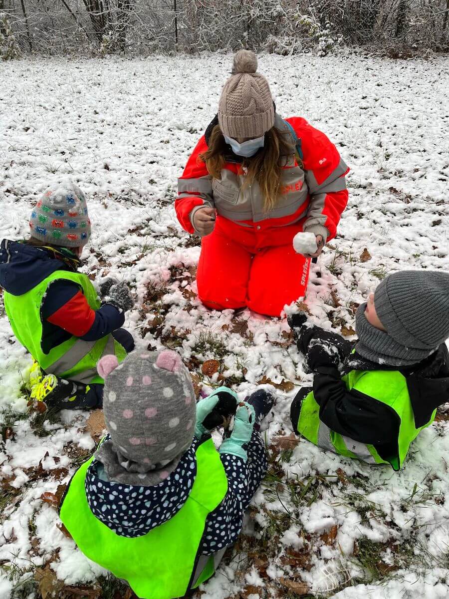 endlich schnee kinderbetreuung kinderkrippe und waldkinderkrippe blueemli in zuerich witikon