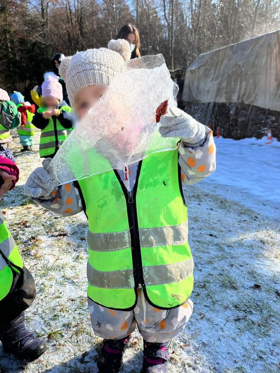 eis kinderbetreuung kinderkrippe und waldkinderkrippe blueemli in zuerich witikon