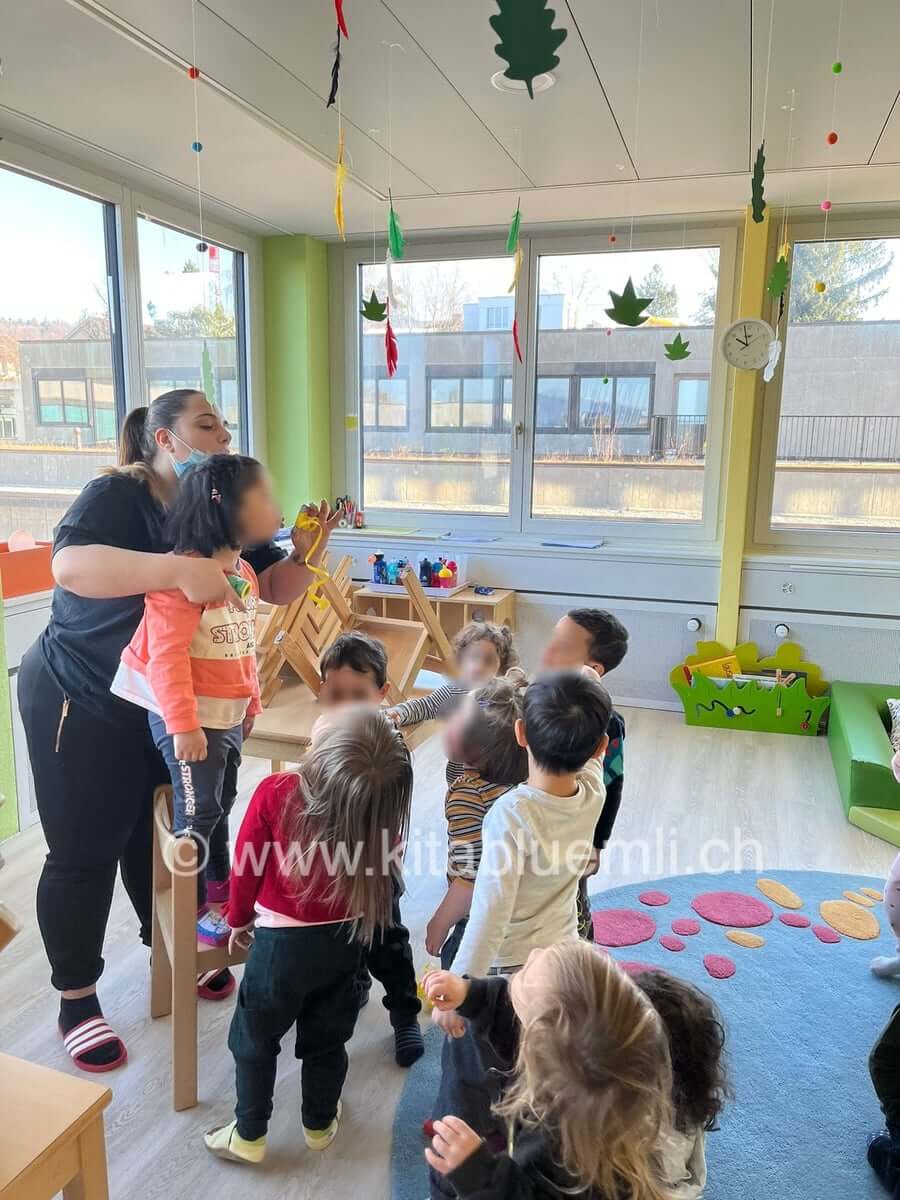 fasnacht party kinderbetreuung kinderkrippe und waldkinderkrippe blueemli in zuerich witikon