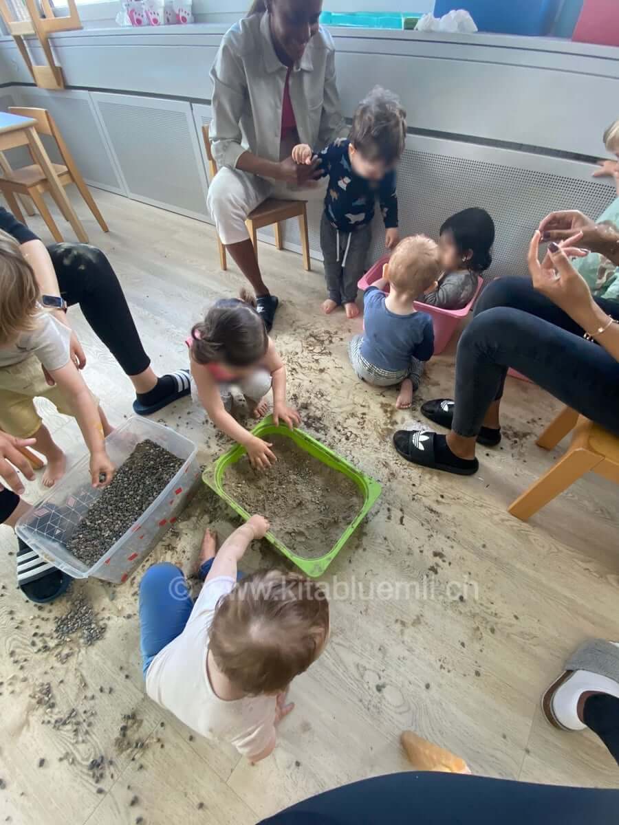 erde fuehlen kinderbetreuung kinderkrippe und waldkinderkrippe blueemli in zuerich witikon