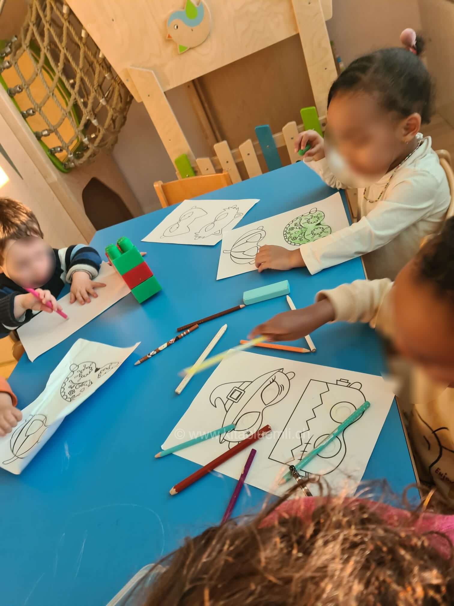 fasnachtsmasken basteln kinderbetreuung kinderkrippe und waldkinderkrippe blueemli in zuerich witikon