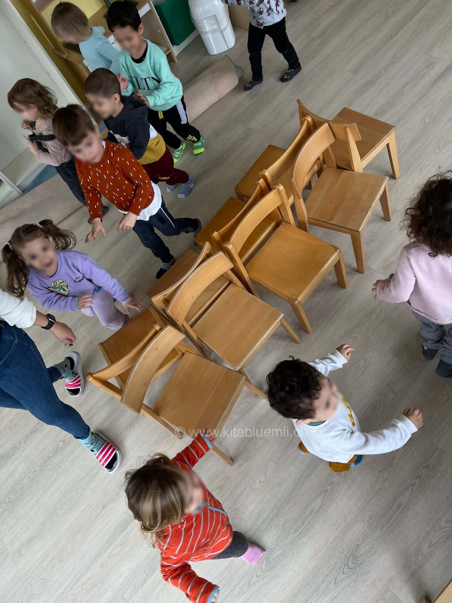 reise nach jerusalem kinderbetreuung kinderkrippe und waldkinderkrippe blueemli in zuerich witikon