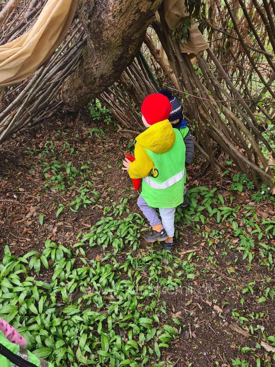 waldzelt kinderbetreuung kinderkrippe und waldkinderkrippe blueemli in zuerich witikon