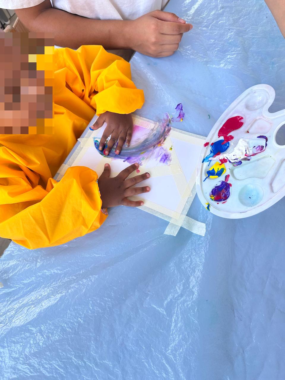 Malen mit Kleinkindern entfacht kreative Freude