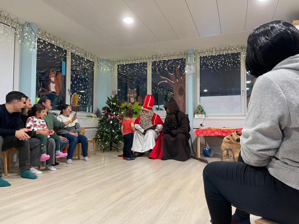 Samichlaus Kinderkrippe ein magischer Besuch